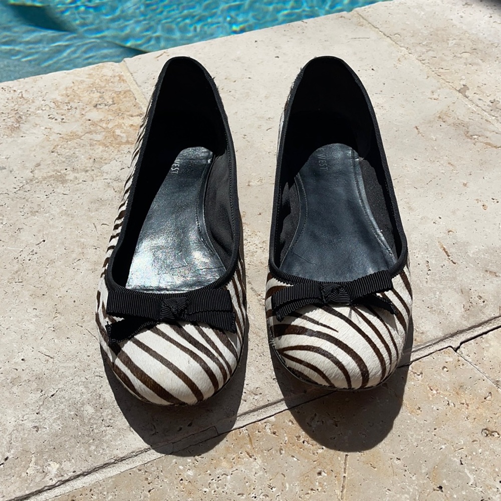 EUC. Nine West Zebra Horse Hair Print Flats.